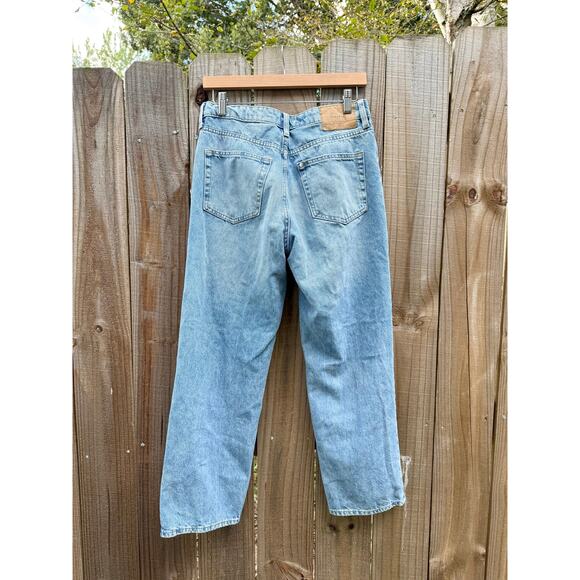 Low Waist Baggy Distressed Denim – Light Wash - Picture 2 of 7